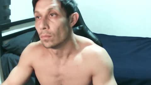 Snapshot of fitboyman chatting on 03.30.26 fitboyman online show from 03.30.26