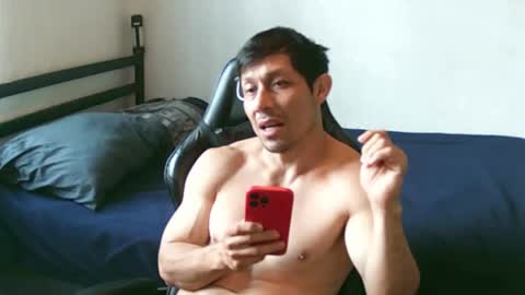 Snapshot of fitboyman chatting on 04.01.26 fitboyman online show from 04.01.26