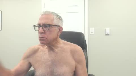 Snapshot of fitman999 chatting on 05.17.26 Jon online show from 05.17.26