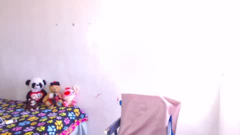 Snapshot of flacats23cm chatting on 02.11.25 flats23cm online show from 02.11.25