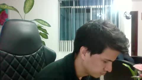 Charles mi new  TWT Flacousa1 online show from 11.02.25