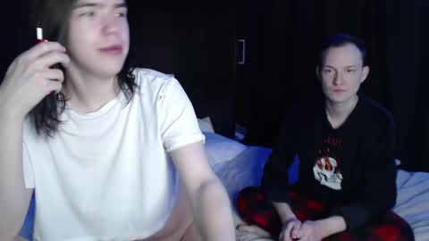 Snapshot of flammmm chatting on 01.04.25 Robin online show from 01.04.25