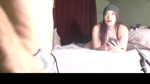 Flannel Dong online show from 11.08.25