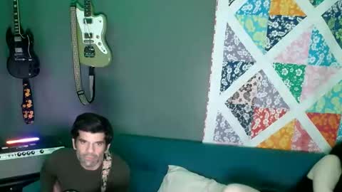 Flannel Dong online show from 11.22.25