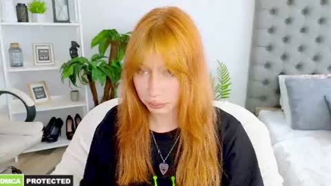 fleur_fox online show from 07.16.26