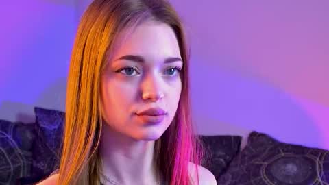 Flexyfoxy online show from 10.13.25