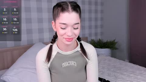 Snapshot of flirtykitty_ chatting on 12.30.24 Emely  online show from 12.30.24