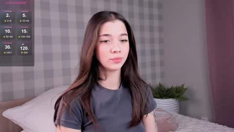 Snapshot of flirtykitty_ chatting on 01.10.25 Emely  online show from 01.10.25