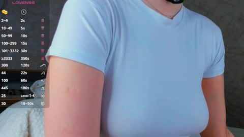 Emely  online show from 04.17.26