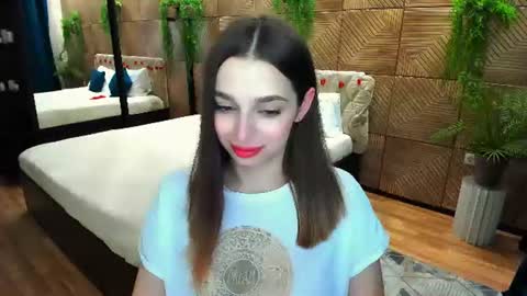 Snapshot of flirtyspark chatting on 06.18.26 Agata online show from 06.18.26