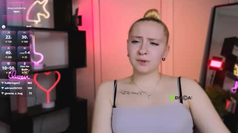 flora_nyx online show from 01.17.26