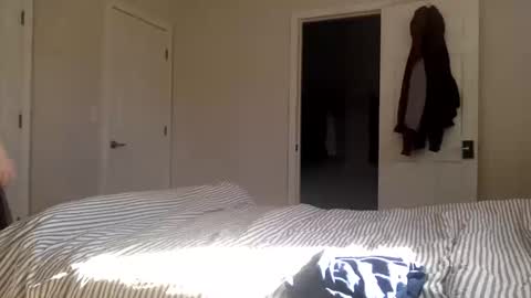 Snapshot of floraexploration chatting on 02.27.25 floraexploration online show from 02.27.25