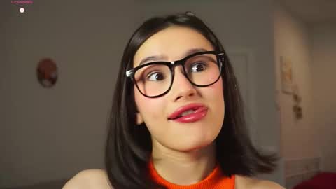 Snapshot of floralmuse chatting on 11.01.25 Viola online show from 11.01.25