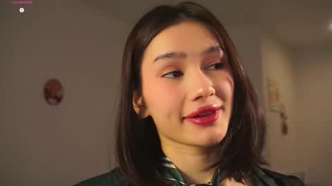 Snapshot of floralmuse chatting on 11.02.25 Viola online show from 11.02.25