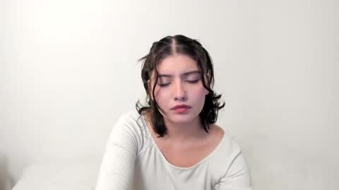 Tell me My Love online show from 11.08.25