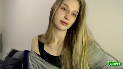 Snapshot of florisalberta chatting on 10.20.25 Florisa online show from 10.20.25