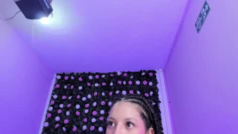 Snapshot of flower_dulce chatting on 02.06.25 Dulce online show from 02.06.25