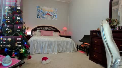 Nicole online show from 12.12.24