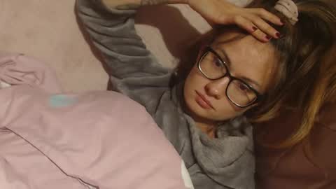 say meow and send tip  online show from 10.01.25