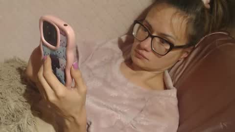 say meow and send tip  online show from 10.27.25