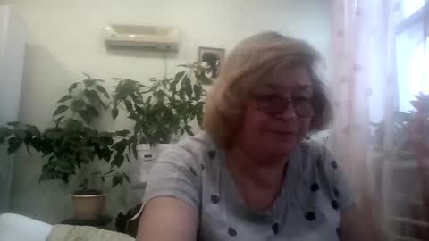 Flowerlower online show from 01.25.25