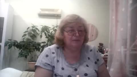 Flowerlower online show from 01.25.25