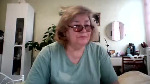 Flowerlower online show from 01.28.25