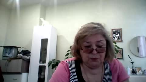 Flowerlower online show from 01.28.25