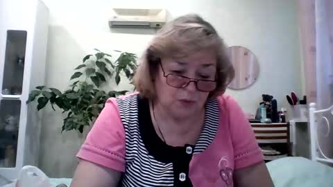 Flowerlower online show from 02.01.25