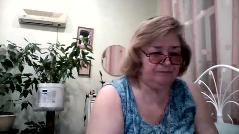 Flowerlower online show from 02.09.25