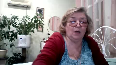 Flowerlower online show from 02.15.25
