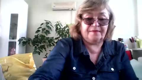 Flowerlower online show from 03.07.25