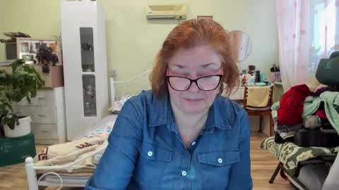 Flowerlower online show from 12.21.25