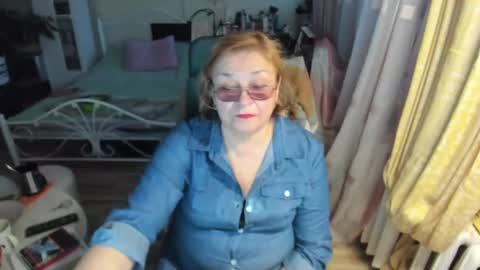 Flowerlower online show from 04.15.26