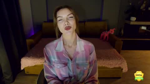 Snapshot of flowerr_powerr chatting on 05.22.26 Katrin online show from 05.22.26