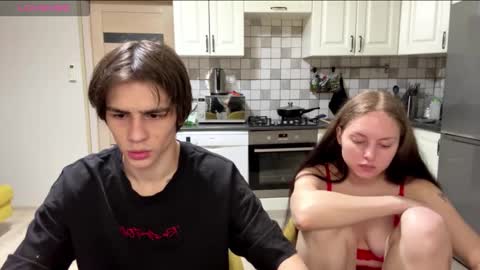 flowerscouple online show from 03.28.26