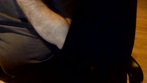 Snapshot of flowmover chatting on 01.21.25 flowmover online show from 01.21.25