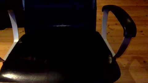 Snapshot of flowmover chatting on 02.24.25 flowmover online show from 02.24.25