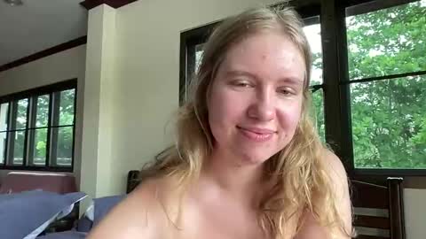 fluffy_bunnyxxx online show from 03.10.25