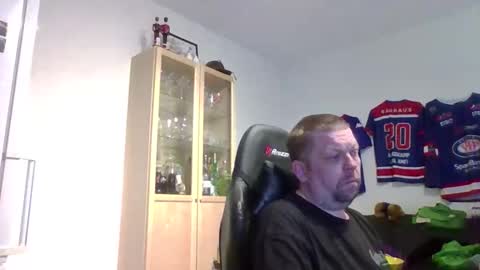 fluffy_espen online show from 05.25.26