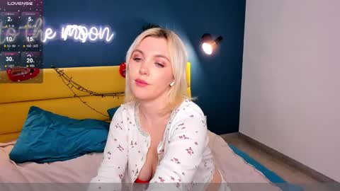 Monica online show from 01.10.25