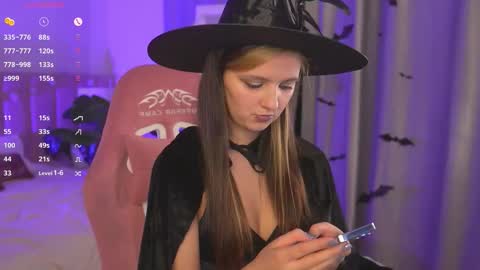 Snapshot of fluffy_waffles chatting on 10.24.25 LilLisa online show from 10.24.25