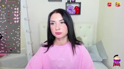Lina online show from 12.06.24