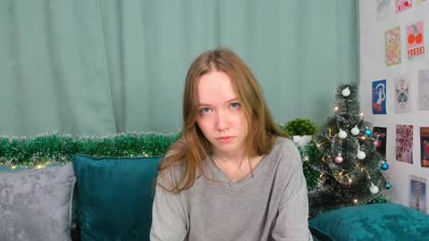 Snapshot of fly_best chatting on 12.30.24 Polly online show from 12.30.24
