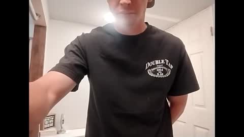 Snapshot of flybuy2525 chatting on 10.28.25 flybuy2525 online show from 10.28.25