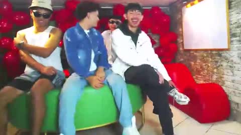 flyckers online show from 03.08.25