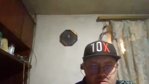 Snapshot of fm_group_nederland chatting on 10.26.25 VIP Magnolia online show from 10.26.25
