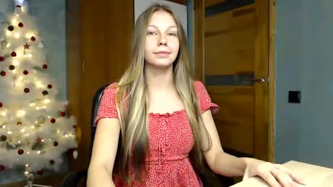 Molli  Ready for any play with you. Hottest show in pvt  Help a student earn big tokens  online show from 12.13.24