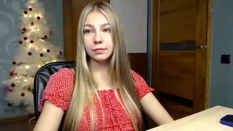 Molli  Ready for any play with you. Hottest show in pvt  Help a student earn big tokens  online show from 01.09.25