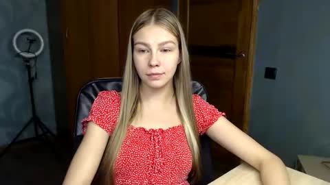 Molli  Ready for any play with you. Hottest show in pvt  Help a student earn big tokens  online show from 02.16.25